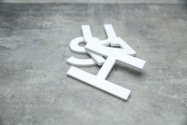 Buchstaben aus PVC 5 mm weiß