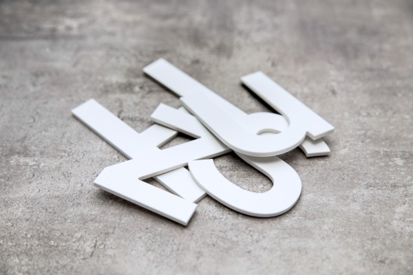 Buchstaben aus PVC 3 mm weiß